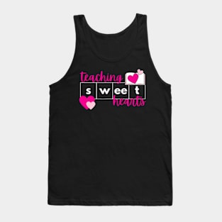 Teaching Sweethearts Reading Teacher Science of Reading Tank Top